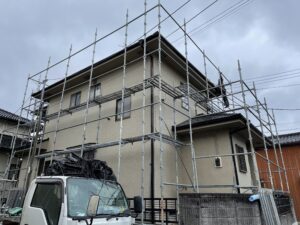 三郷市で外壁塗装と屋根塗装を施工します。