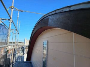 松戸市で外壁塗装と屋根塗装、木部塗装を施工しています。