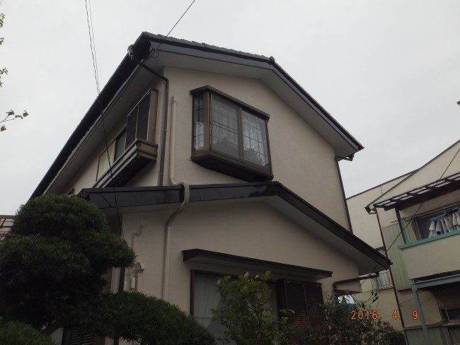 松戸市の外壁・屋根塗装、雨戸と戸袋も同時施工