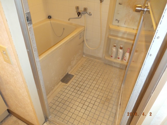 before ユニットバス交換