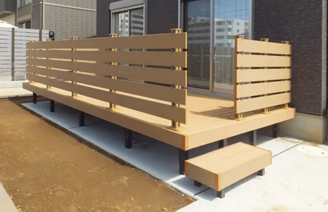 松戸市 新築のお庭にウッドデッキを作りました