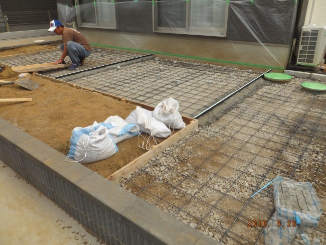 コンクリート打ち1