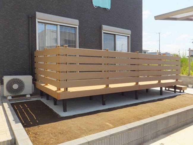 ウッドデッキ組立2