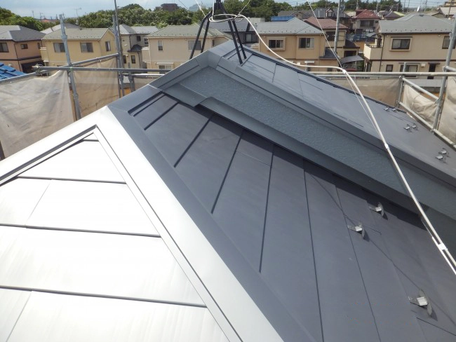 鎌ヶ谷市 外壁塗装と屋根葺き替え、テラス新設工事