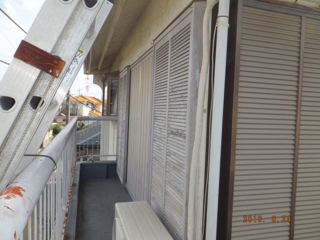 雨戸一筋交換前