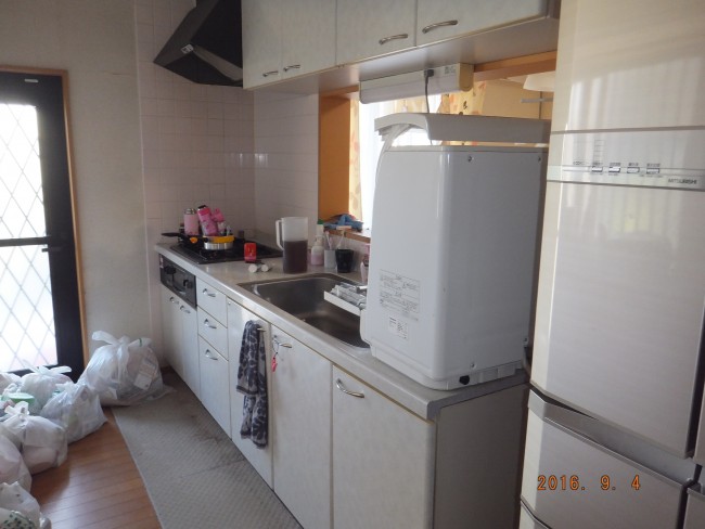 システムキッチン交換前