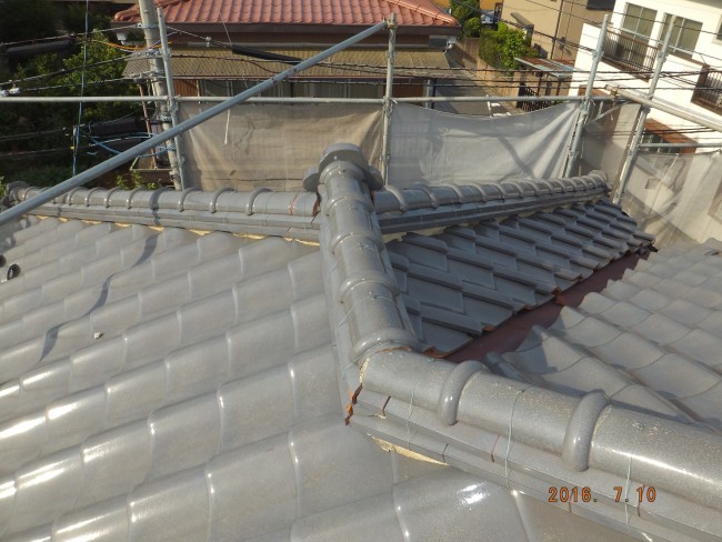 屋根瓦漆喰改修工事